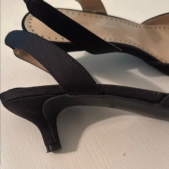 Adrienne Vittadini Black Slingback Heels with Crystal Buckle - Picture 2 of 2